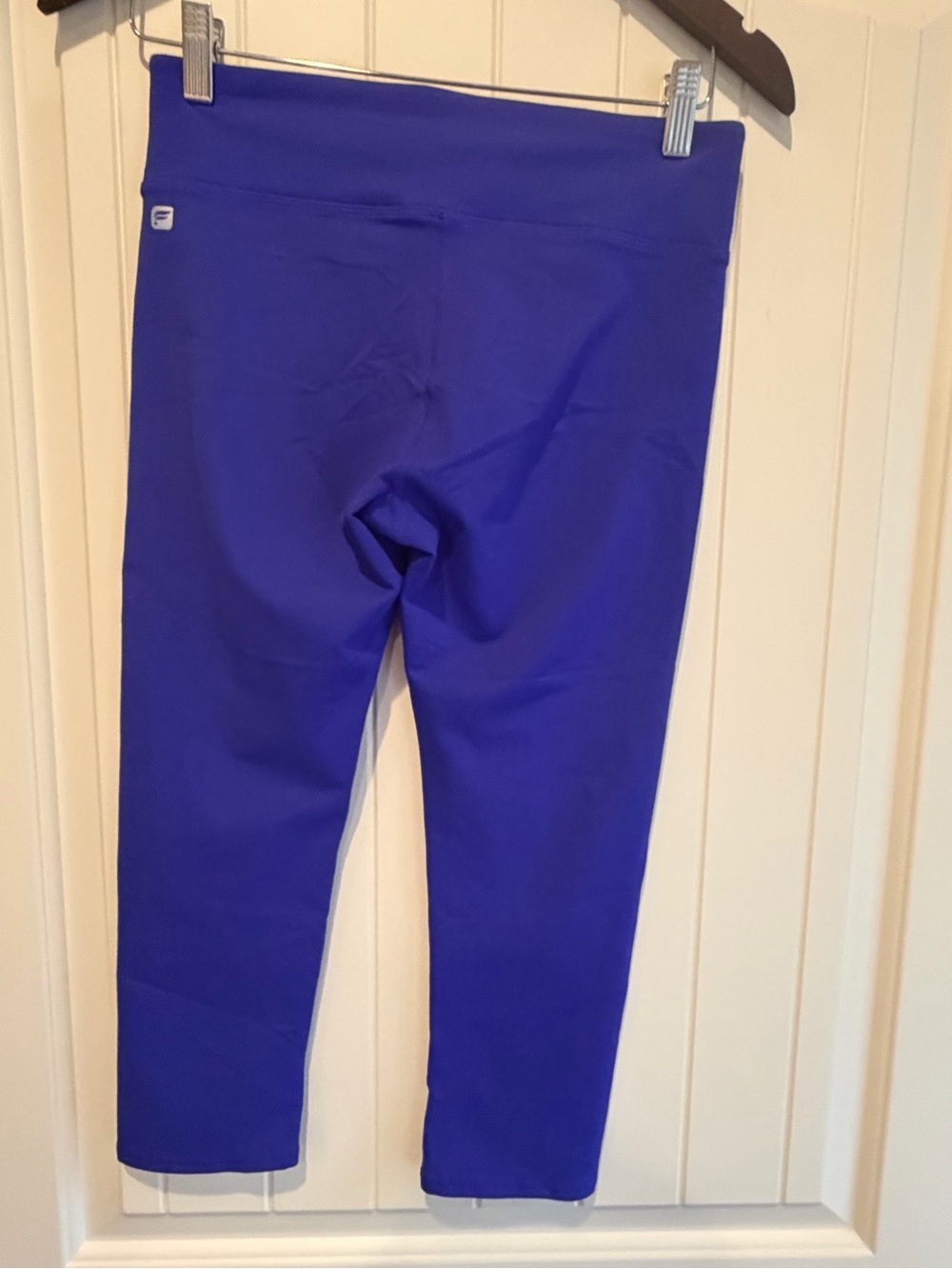 Fabletics Women's Capri Leggings in Cobalt - Picture 3 of 8